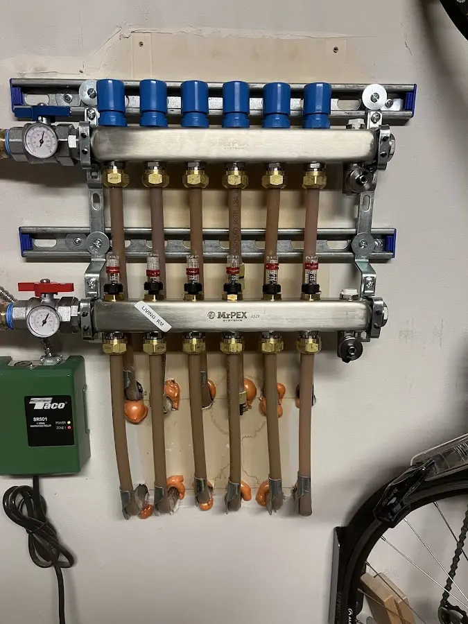 Plumber performing Gas Line Installation at a residential property in Palo Alto